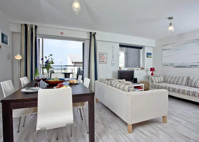 Apartment 7, Ocean 1